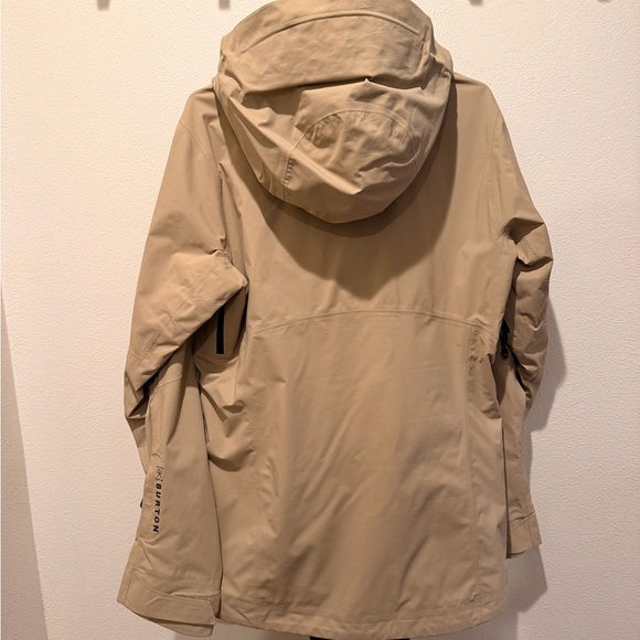 Burton Women’s  [ak]® Upshift GORE-TEX 2L Jacket, Size S - Picture 8 of 12